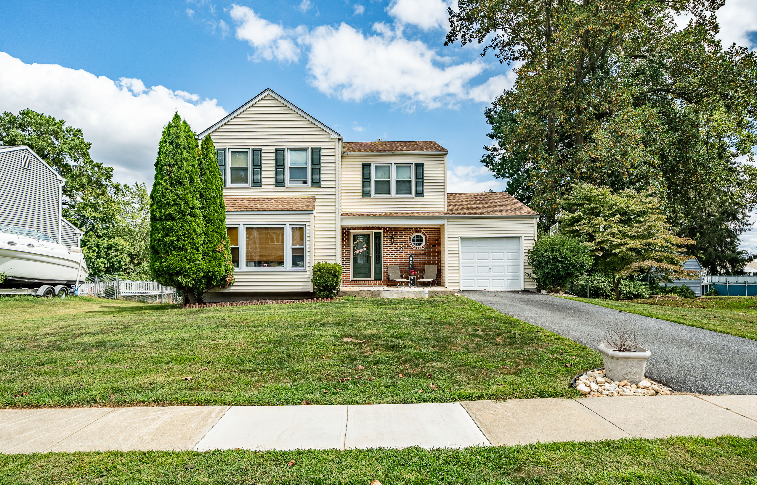 Front exterior of 214 Bridge Rd in Upper Chichester, PA