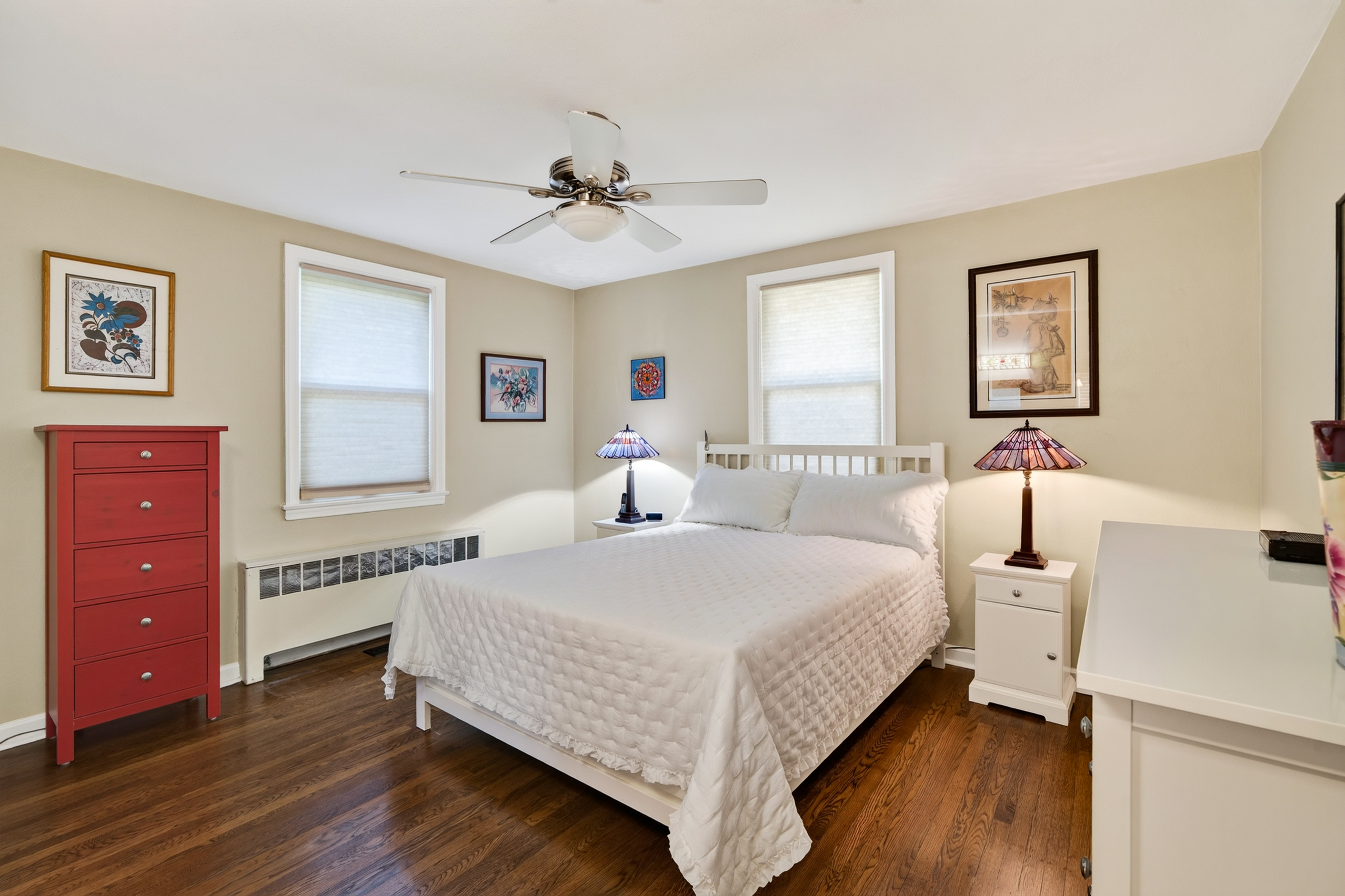Main-level primary suite with ensuite bathroom