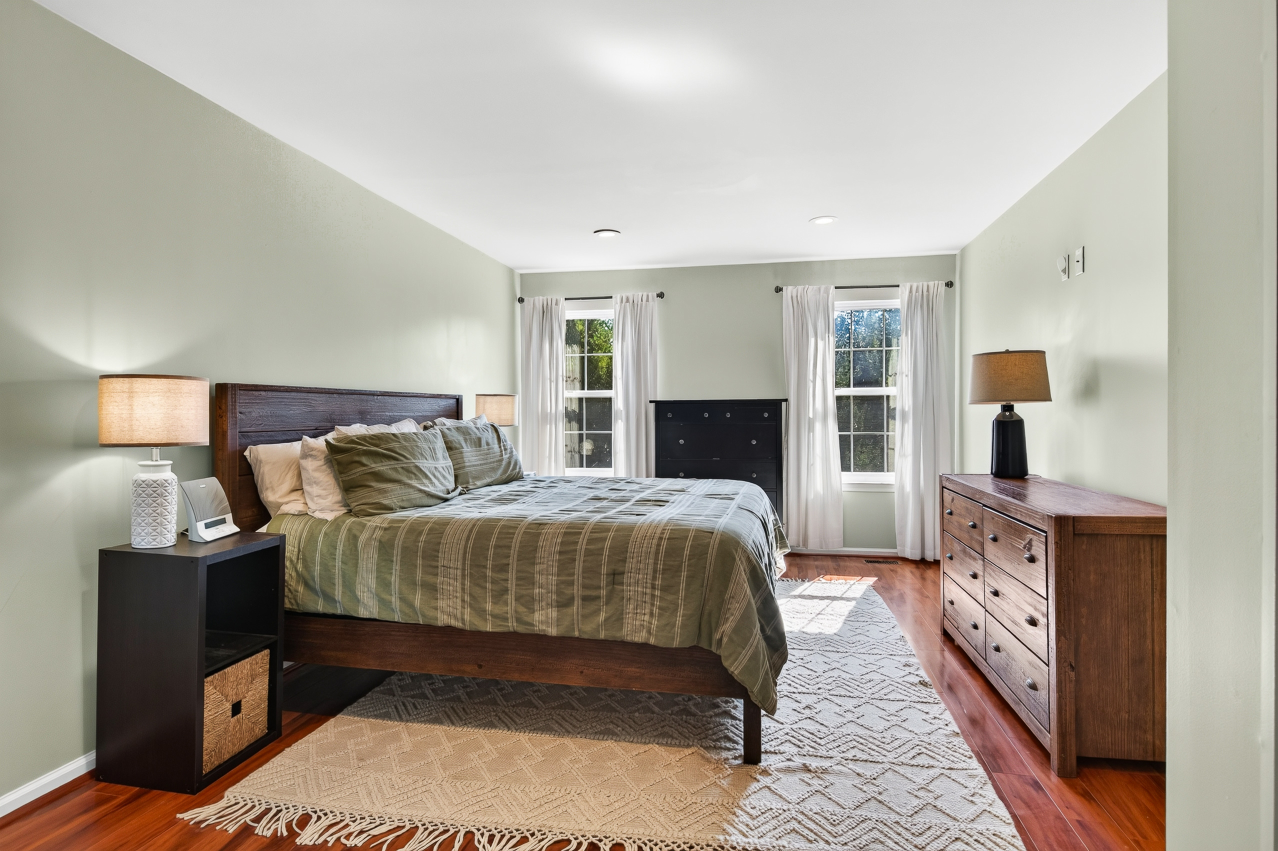 Primary bedroom at 232 S Azalea Ct