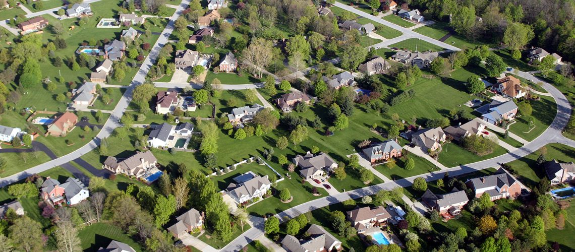 Arial view of neighborhood, representing homeowner migration trends in the United States